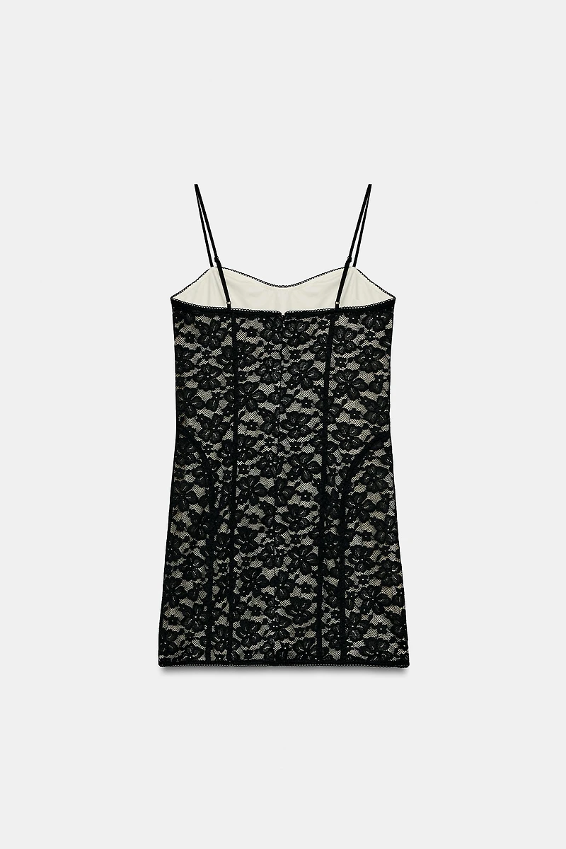 SHORT LACE DRESS