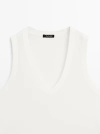 T-shirt col V en coton mercerisé