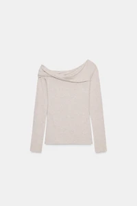 ASYMMETRIC NECK TOP