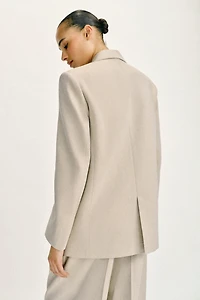 STRAIGHT CUT BLAZER WITH SHOULDER PADS AND TWO BUTTONS