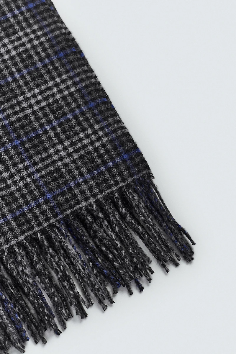 PLAID FRINGE SCARF
