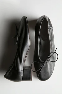 High-heel ballerinas