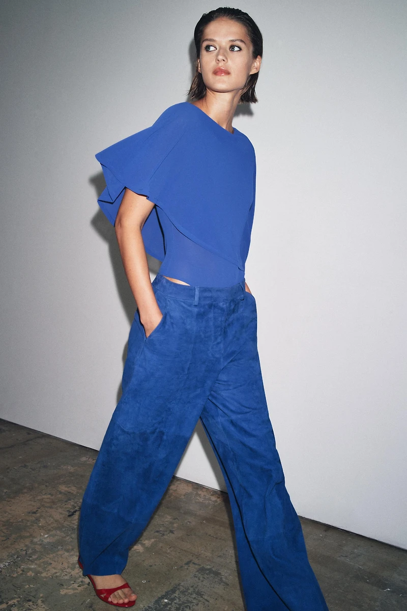 BODY CAPE ASYMÉTRIQUE