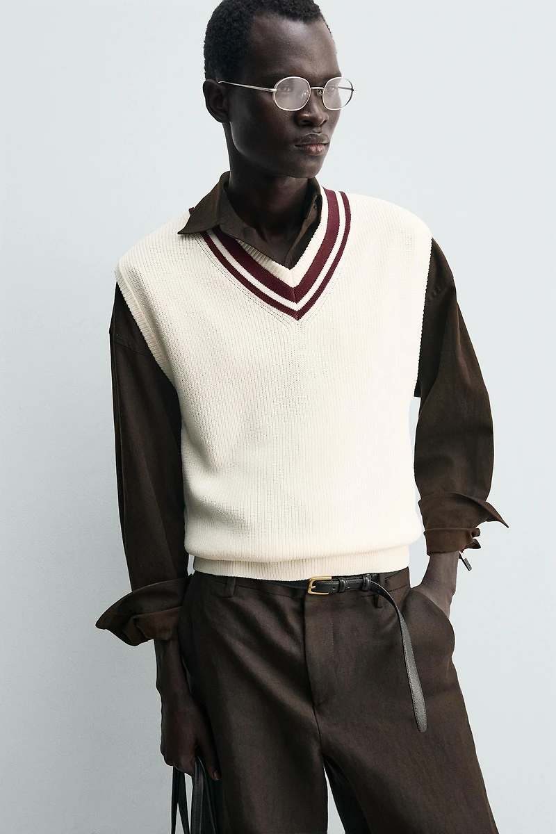 CONTRAST RIB KNIT VEST