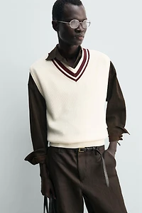 CONTRAST RIB KNIT VEST