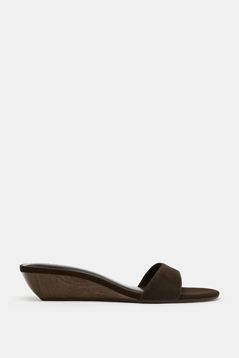 SUEDE WEDGE SANDALS