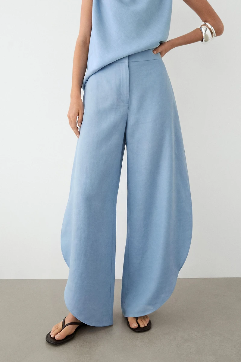 Voluminous flowing linen blend pants