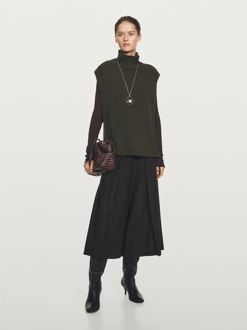 Sleeveless high neck sweater