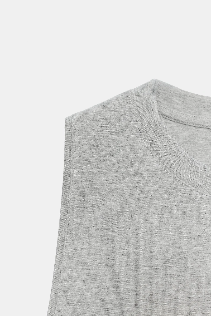 SLEEVELESS TOP WITH SEAM DETAIL
