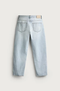 STRAIGHT ANKLE FIT JEANS