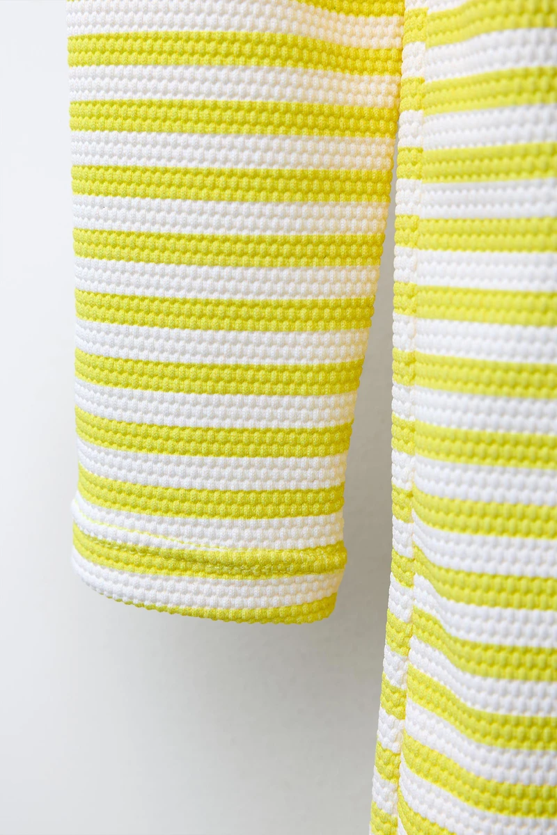 1-6 ANS/ COMBINAISON DE BAIN TEXTURÉE À RAYURES