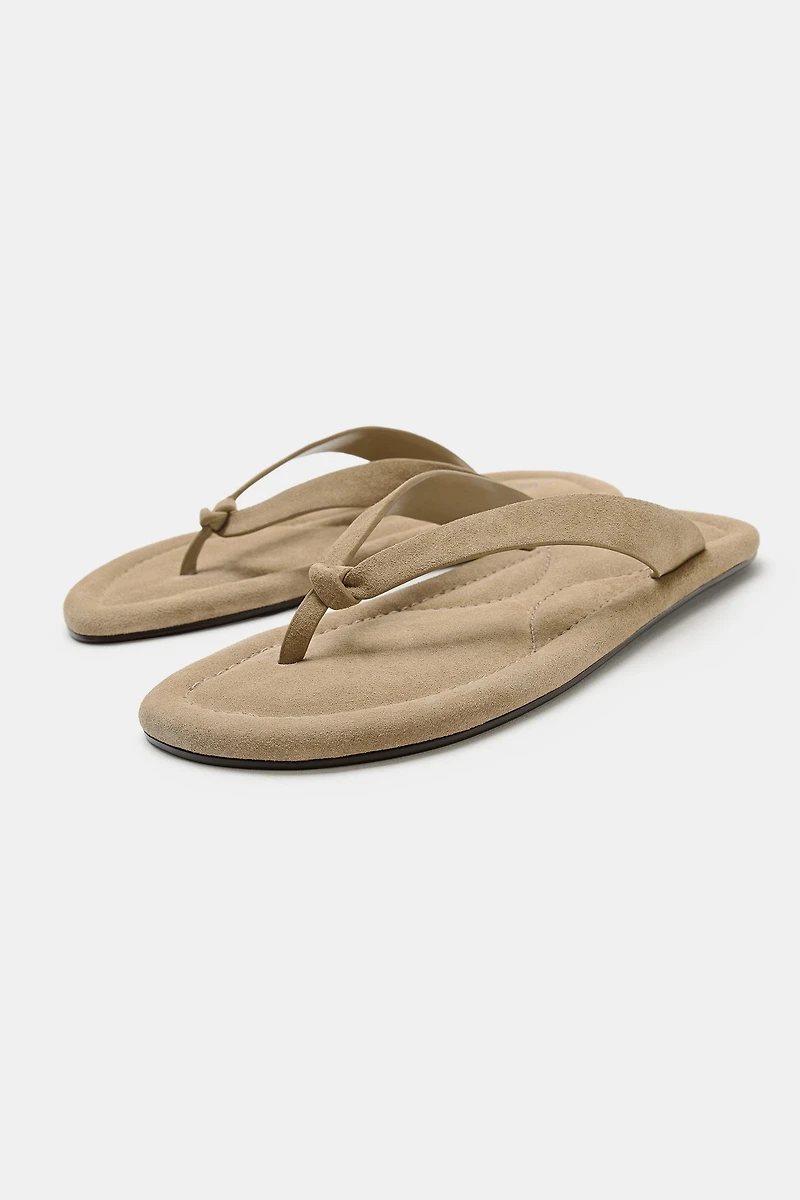 FLAT LEATHER SANDALS