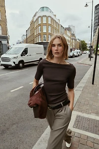 BOATNECK TOP