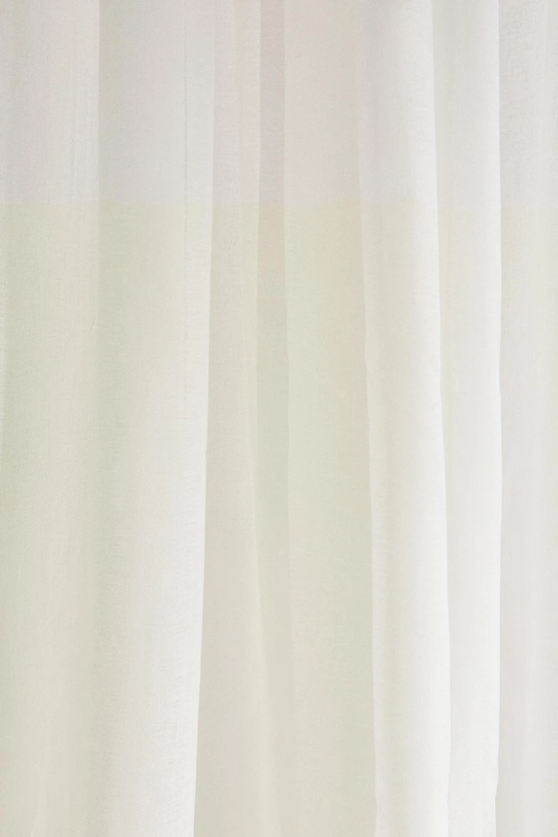 DOUBLE-WIDE LOW OPACITY CURTAIN