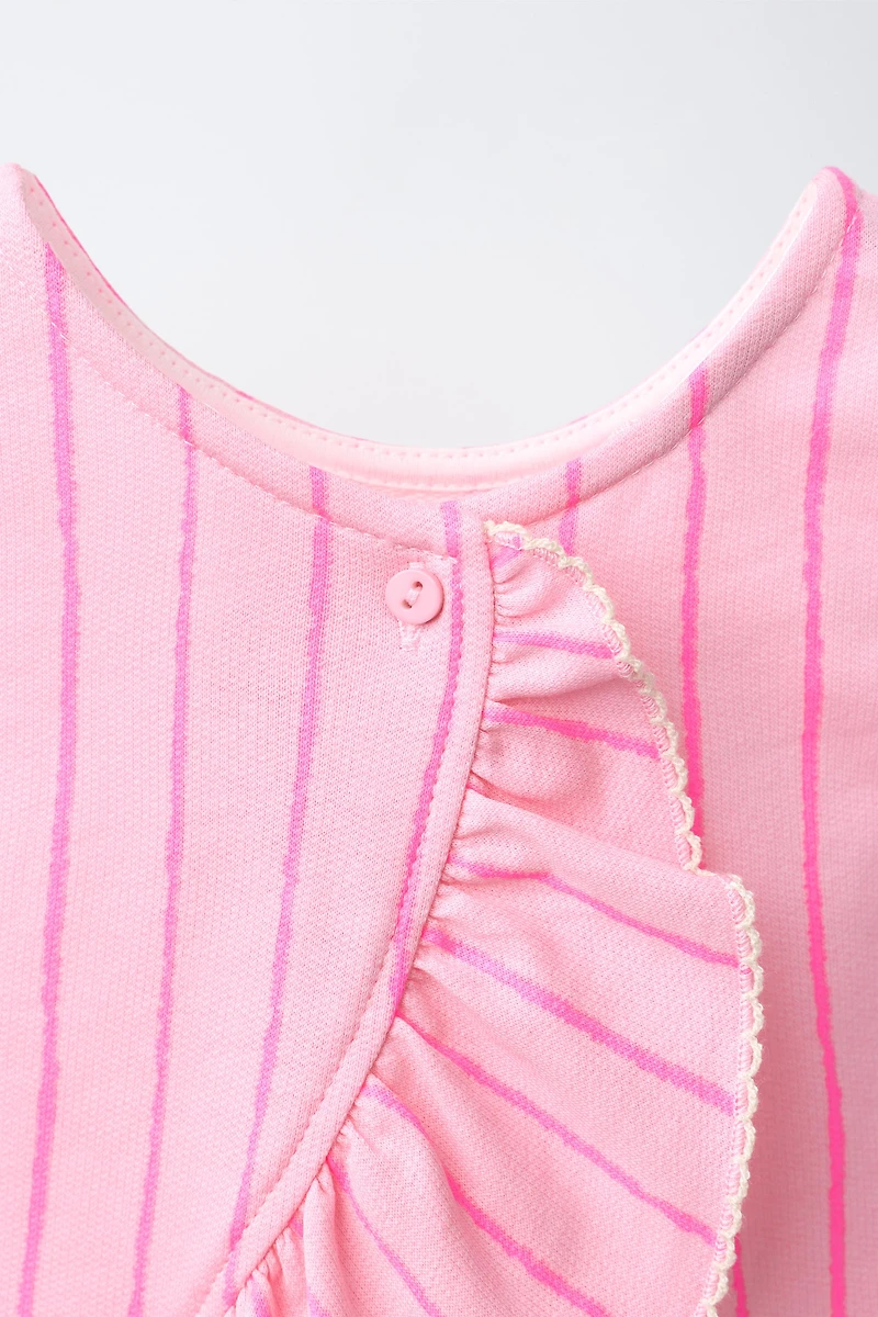 CONTRAST STRIPE TOP
