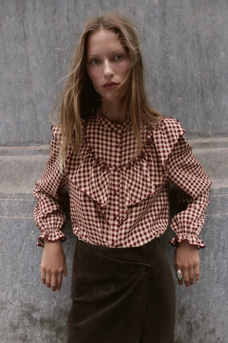 GINGHAM RUFFLE BLOUSE