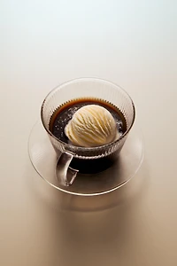 BOROSILICATE GLASS TEACUP AND SAUCER