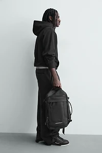 TECHNICAL TRAVEL BACKPACK