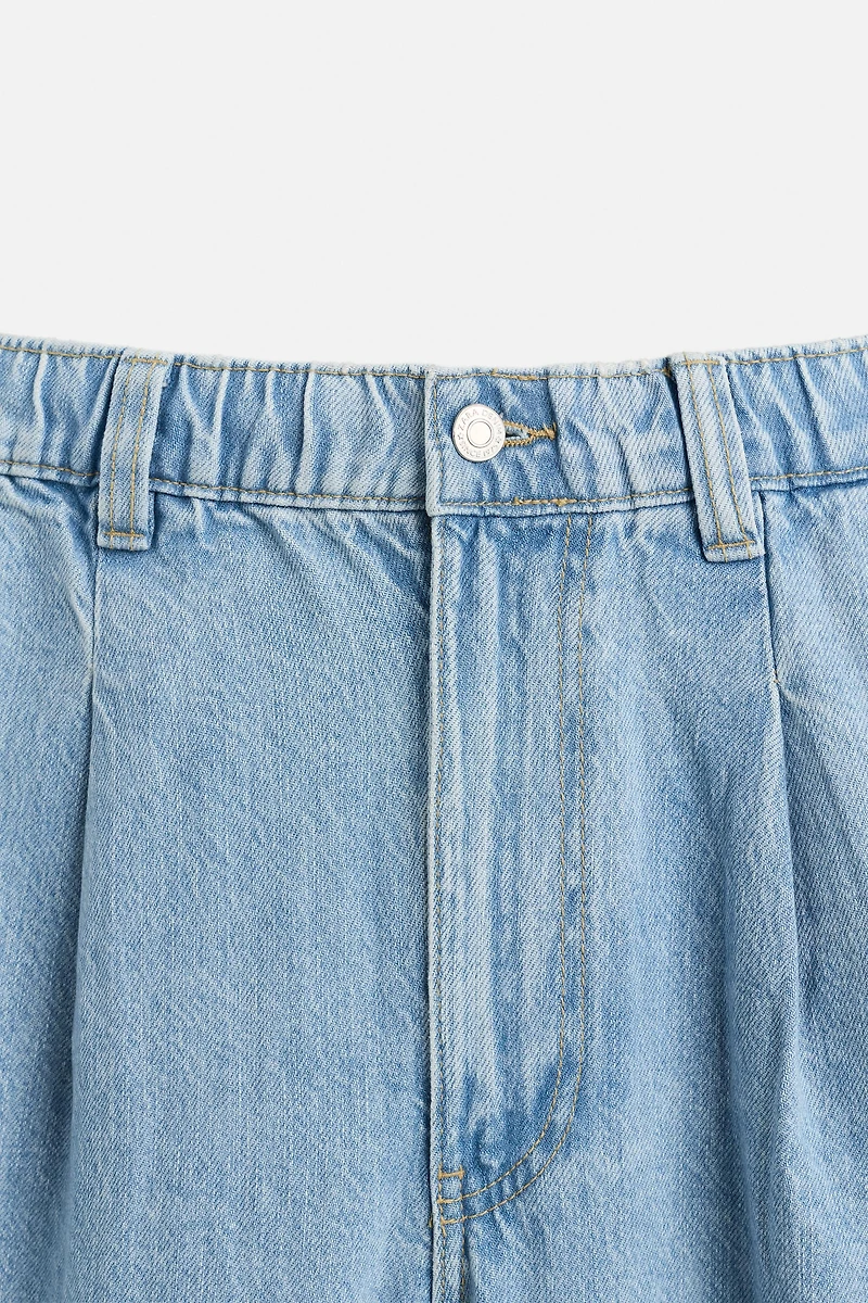 PLEATED WIDE FIT DENIM CHINO PANTS