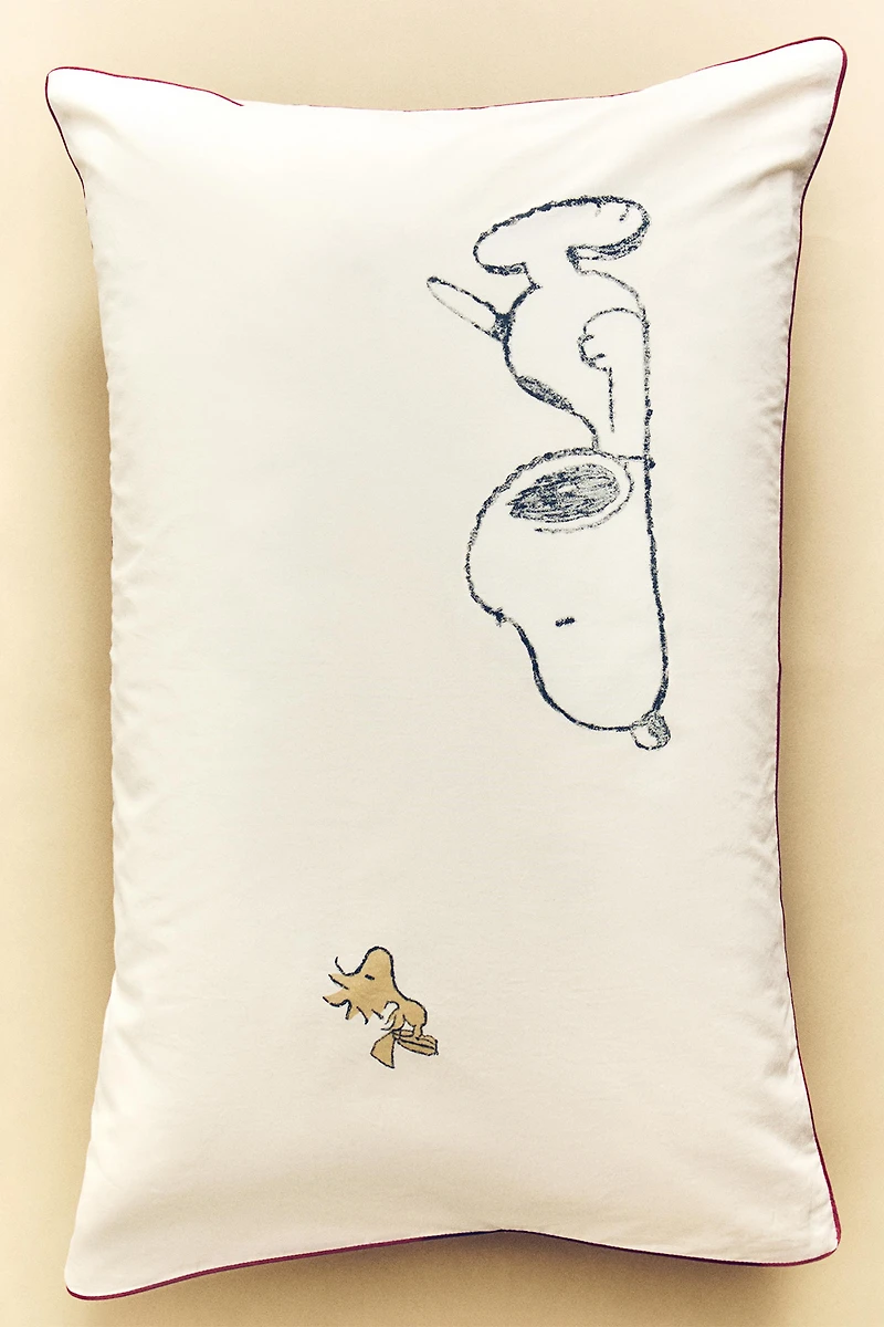 PEANUTS™ CHILDREN’S PILLOWCASE