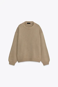 OVERSIZED KNIT SWEATER