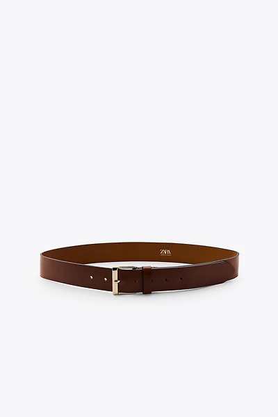 CEINTURE EN CUIR À BOUCLE CARRÉE
