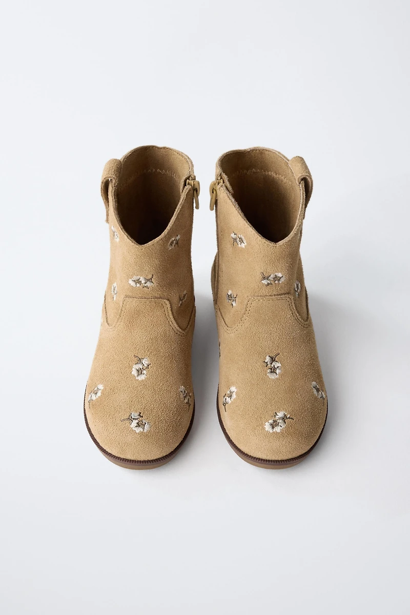 EMBROIDERED LEATHER BOOTS