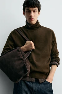 100% WOOL TURTLENECK SWEATER