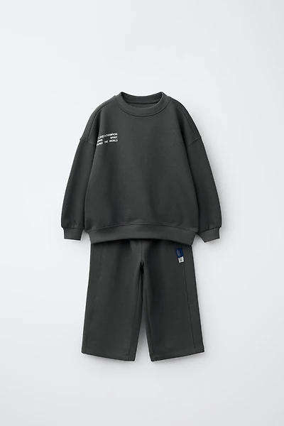 JOGGING SET SWEATSHIRT AND TEXT PANTS