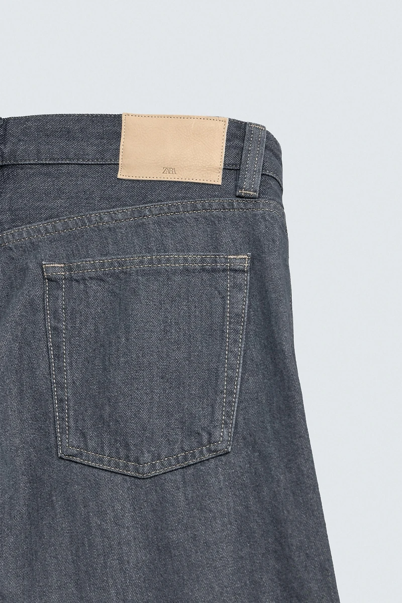 STRAIGHT FIT JEANS