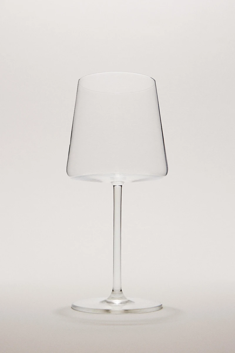 CONICAL CRYSTALLINE WINE GLASS