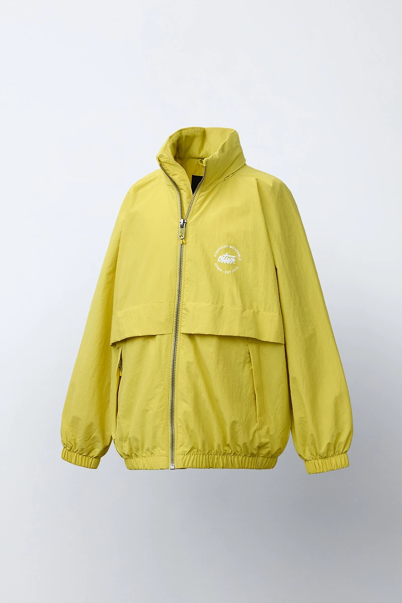 LIGHTWEIGHT WATER REPELLENT JACKET