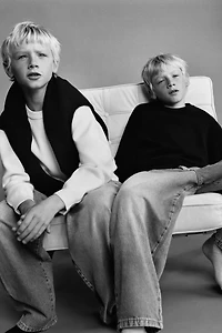 BASIC KNIT SWEATER