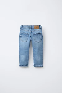 COMFORT STRAIGHT JEANS
