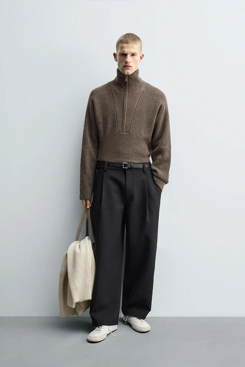 PULL EN MAILLE PERLÉE AVEC COL ZIPPÉ