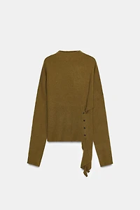 ASYMMETRIC KNIT SWEATER