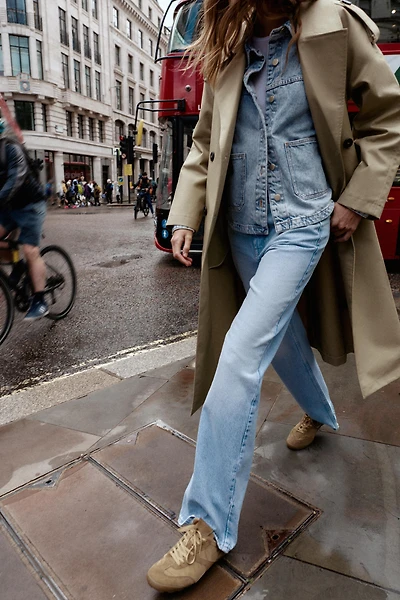 SOFT RUNNING SNEAKERS