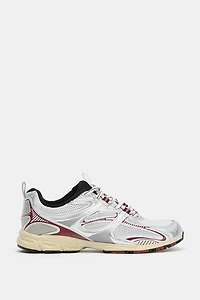 CONTRAST SNEAKERS