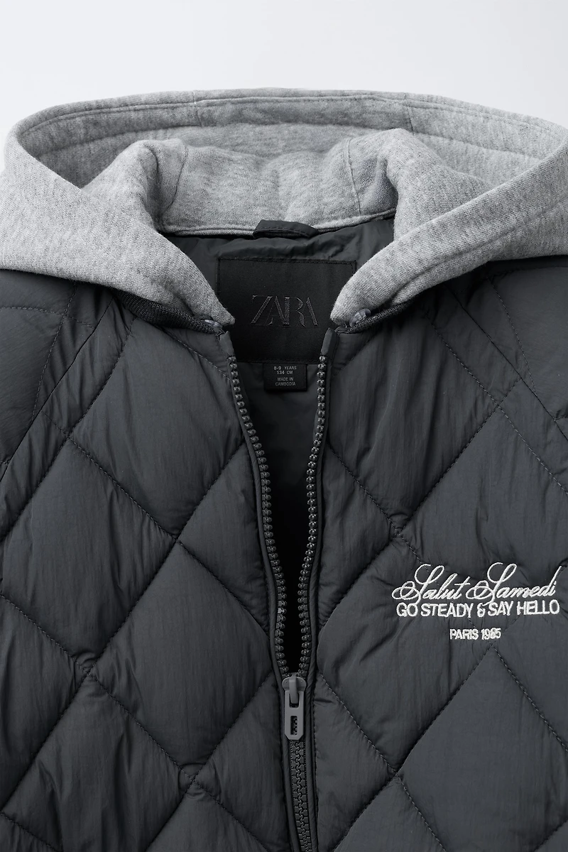 VESTE REMBOURRÉE À CAPUCHE AMOVIBLE