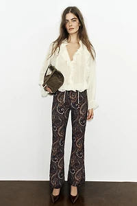 ROMANTIC VOLUME TOP