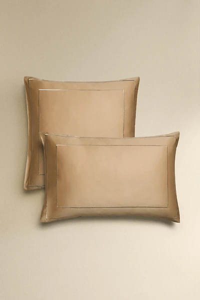 TAIE D’OREILLER SATIN DOUBLE FESTON