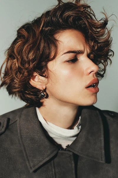 CONTRAST BALL EARRINGS