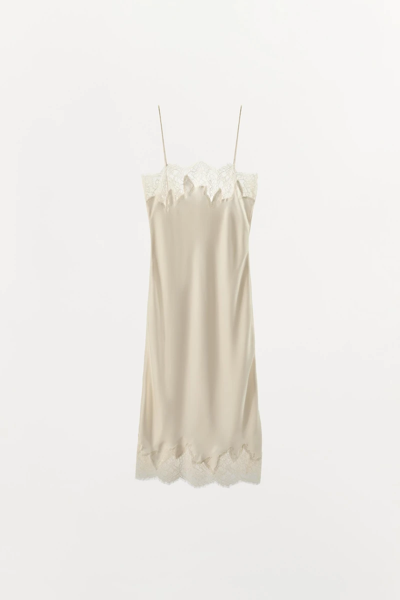ROBE MIDI STYLE LINGERIE EN DENTELLE