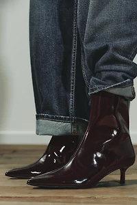 PATENT EFFECT KITTEN HEEL ANKLE BOOTS
