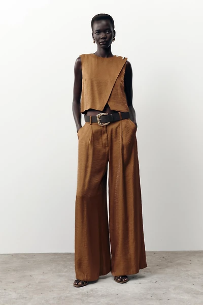 SATIN EFFECT WRAP TOP