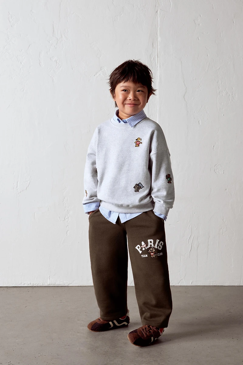 EMBROIDERED BARREL PLUSH PANTS