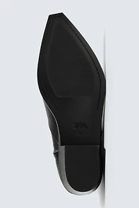 POINTED COWBOY BOOTS