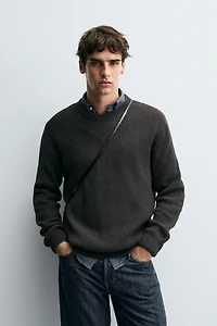RIBBED TEXTURED SWEATER