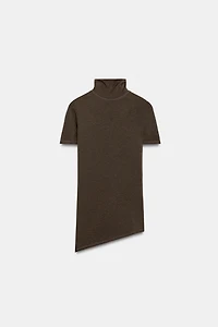 ASYMMETRIC TURTLENECK T-SHIRT