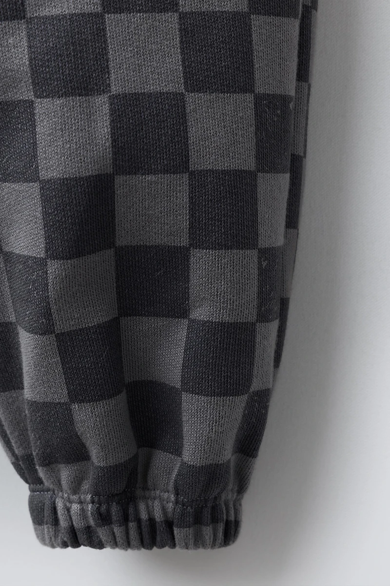 CHECKERBOARD SWEATSHIRT AND PANTS JOGGING SET